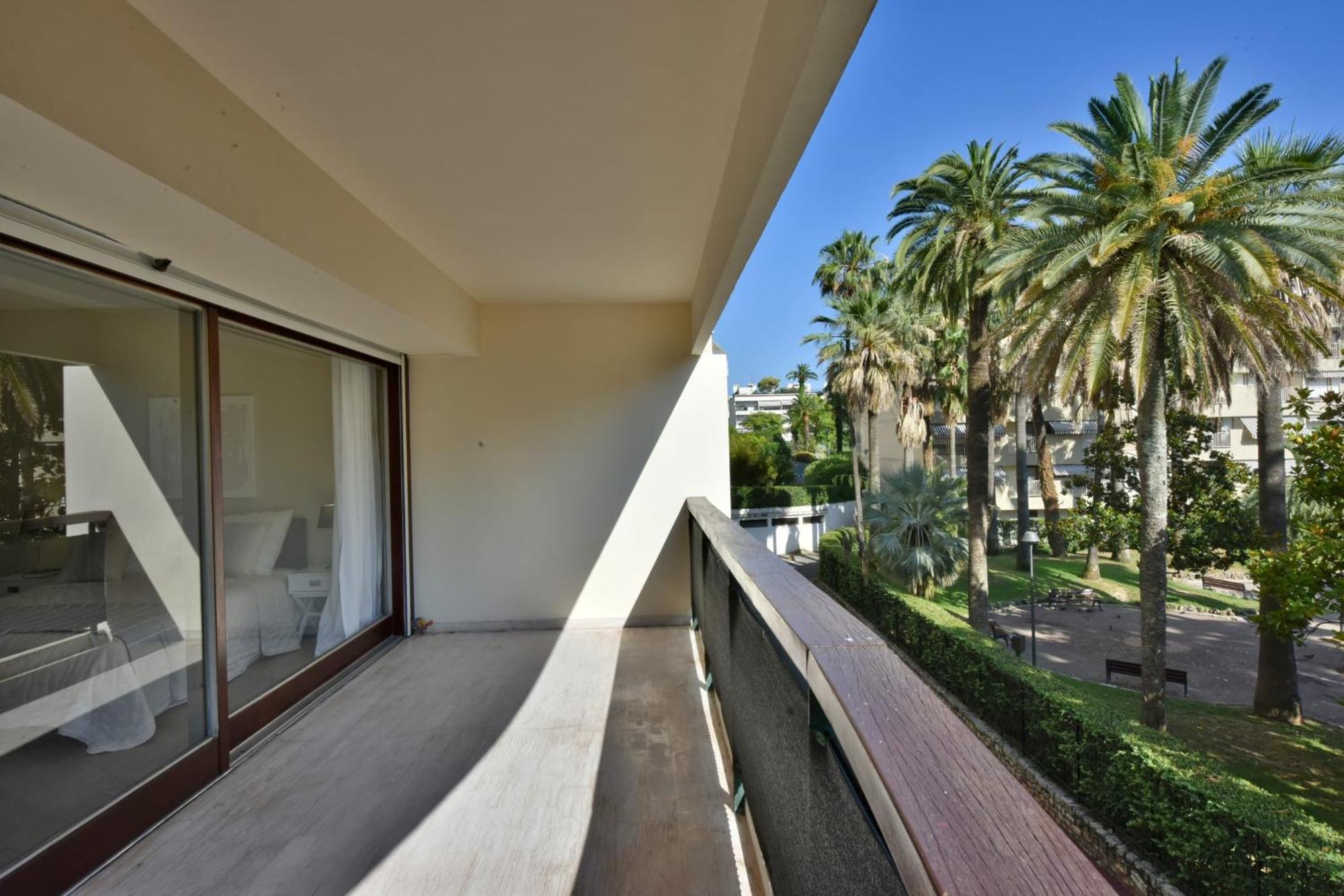 Cannes - 2-Br Flat 15-Min Walk To The Beaches Dış mekan fotoğraf